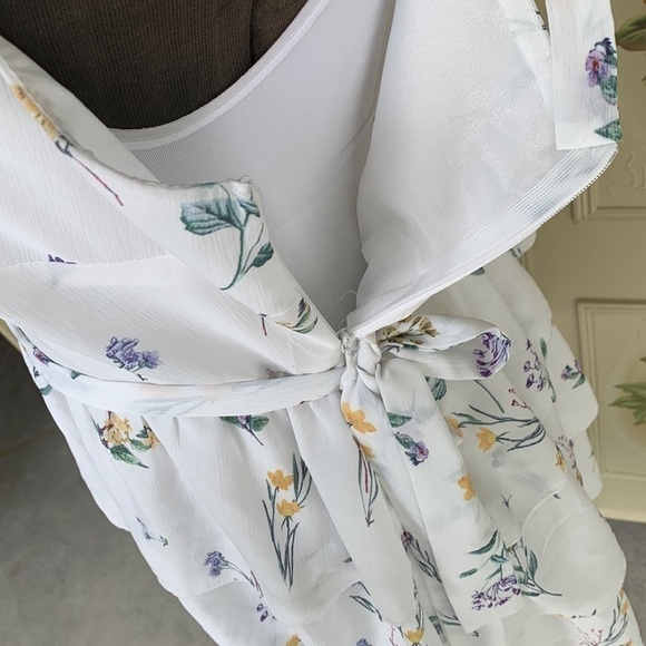 one shoulder mini dress peplum style flowing fabric garden flower print fairy - Picture 13 of 14